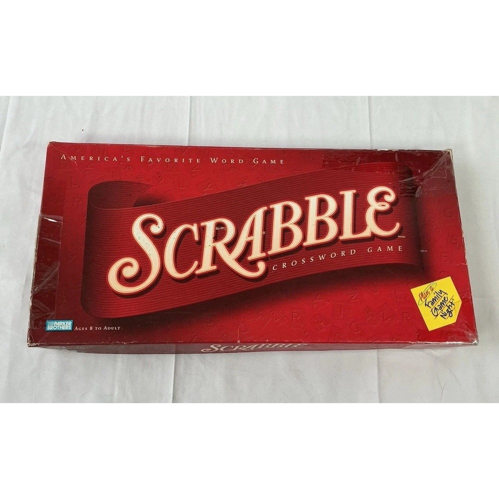 Hasbro 2001 SCRABBLE Crossword Word Family Game Complete